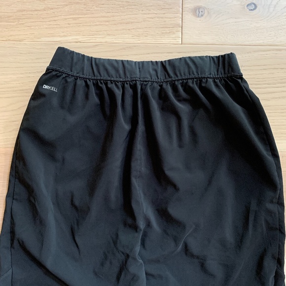 PUMA Dry Cell Soccer Pants - Picture 9 of 11